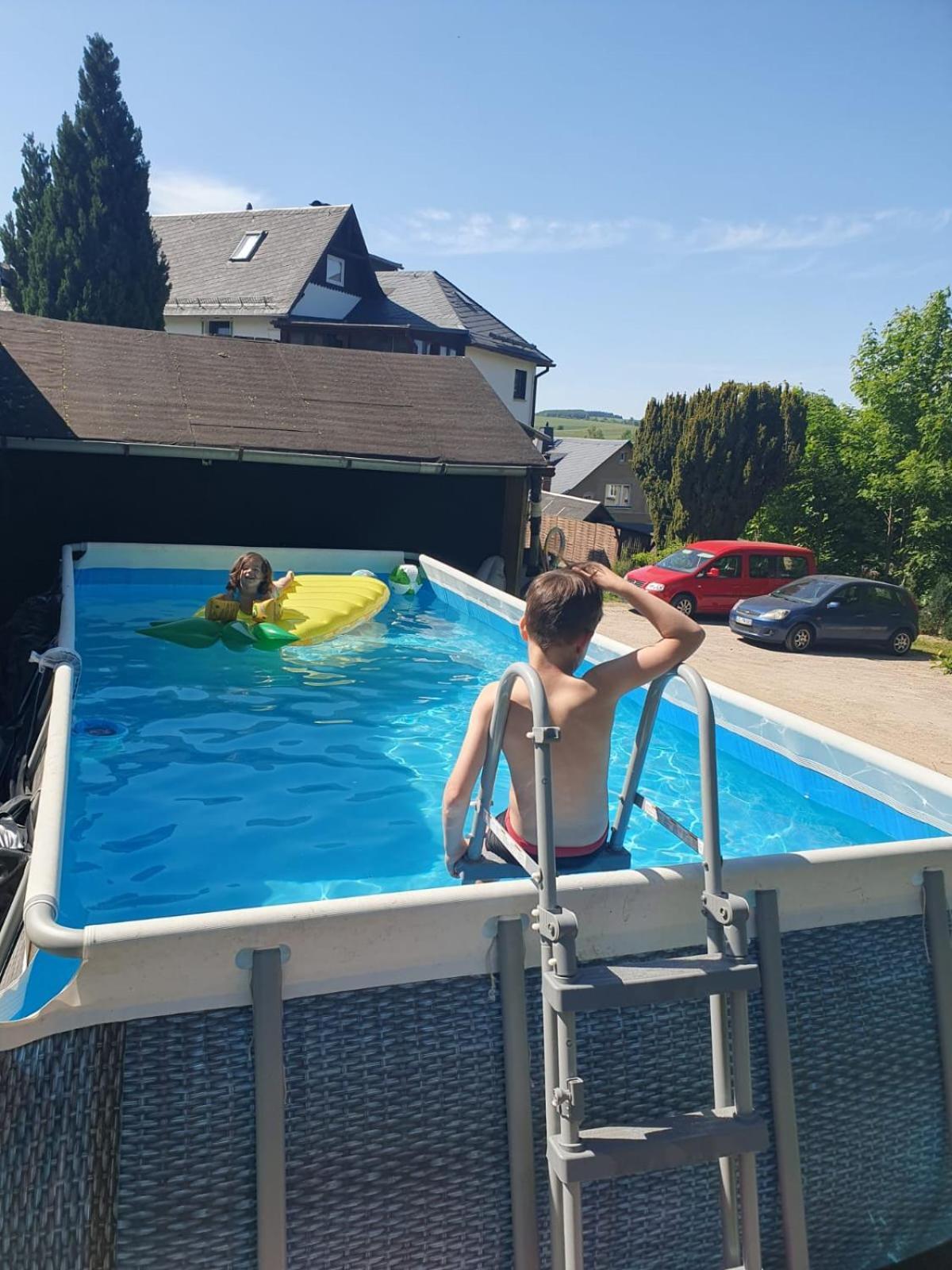 Familienfreundliche Ferienwohnung Erzgebirge 슈니베르크 외부 사진